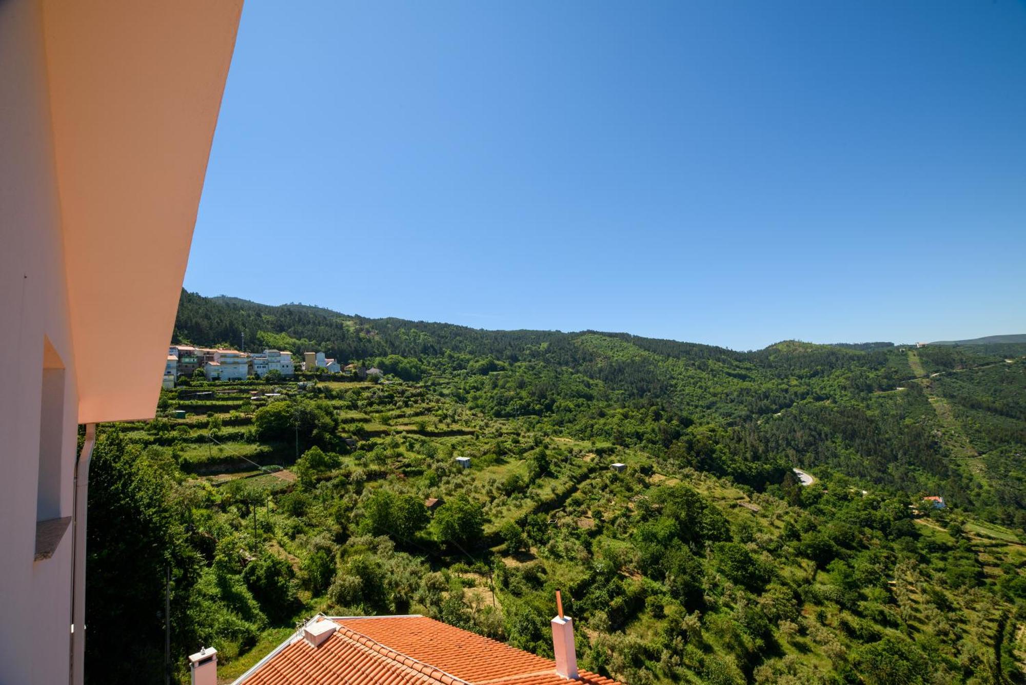 Casa Do Beco - Fabulous 3 Bedroom House With An Office, Seia, Serra Da Estrela Lapa dos Dinheiros Exterior photo