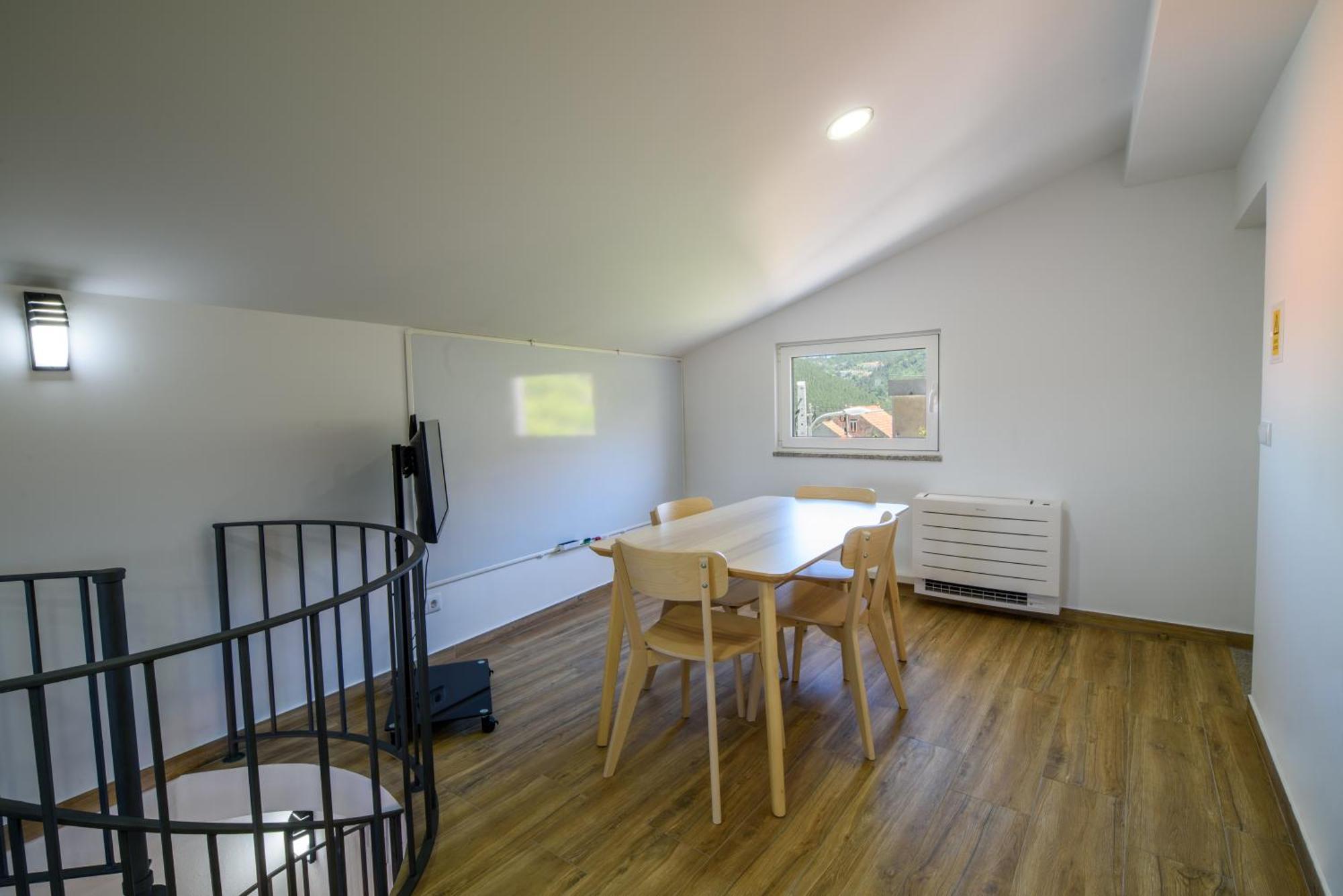 Casa Do Beco - Fabulous 3 Bedroom House With An Office, Seia, Serra Da Estrela Lapa dos Dinheiros Exterior photo